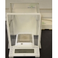 Mettler Toledo AT201 Analytical Balance