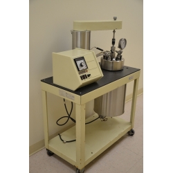 2 Gallon 4552 Hastelloy C2000 Parr Reactor with 4843 Temperature Control